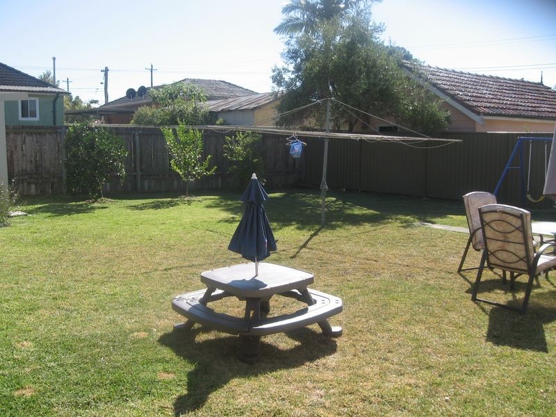 4 Linda Street, Fairfield Heights NSW 2165