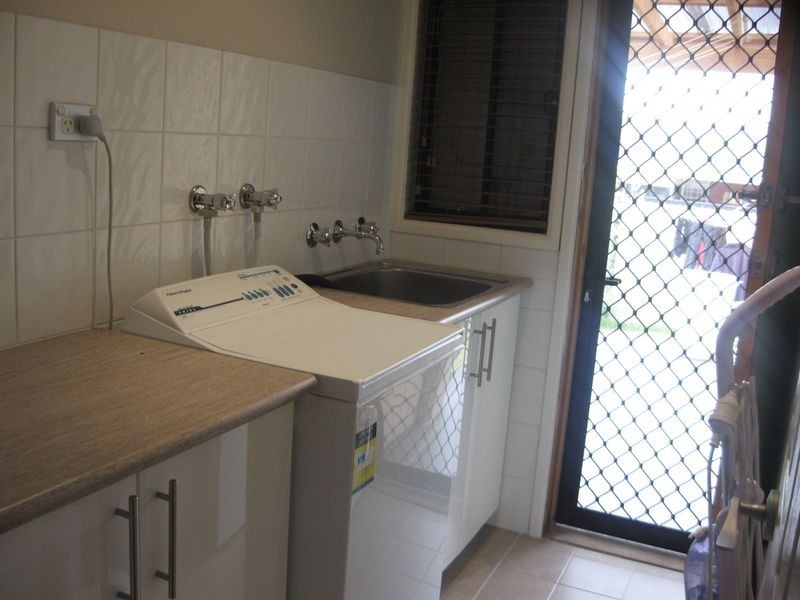 15 Flinders Street, Fairfield West NSW 2165