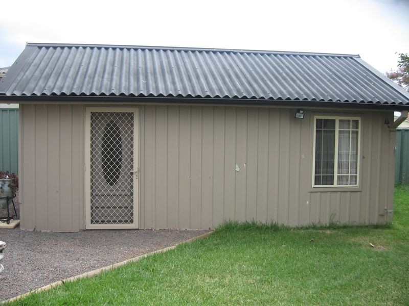 15 Flinders Street, Fairfield West NSW 2165