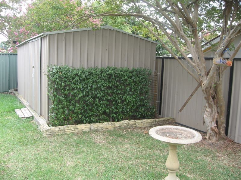 15 Flinders Street, Fairfield West NSW 2165