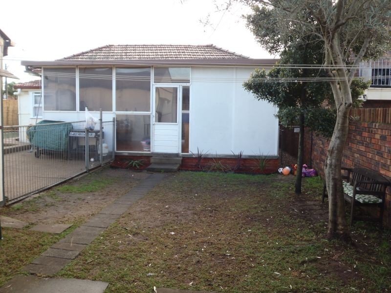 131 Cumberland Road, Greystanes NSW 2145