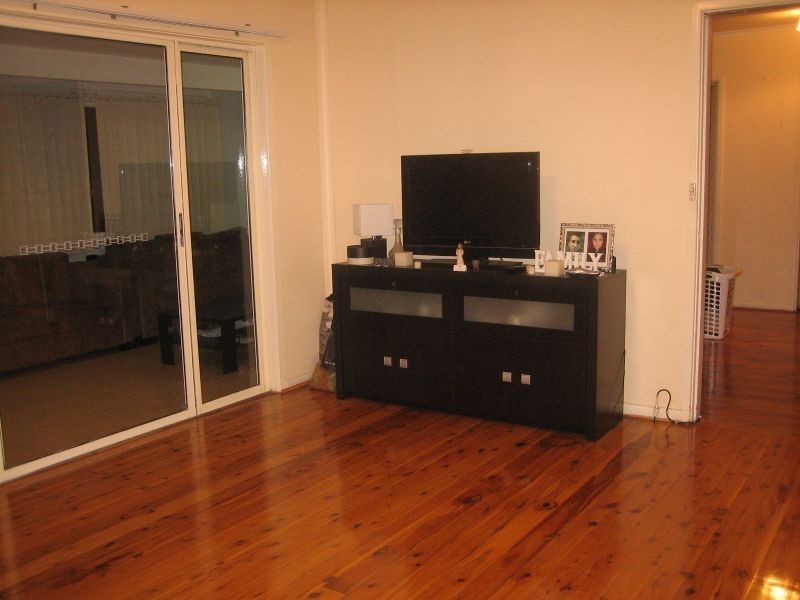 Fairfield West NSW 2165