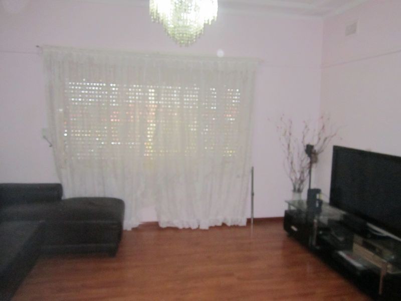 82 Lombard Street, Fairfield West NSW 2165