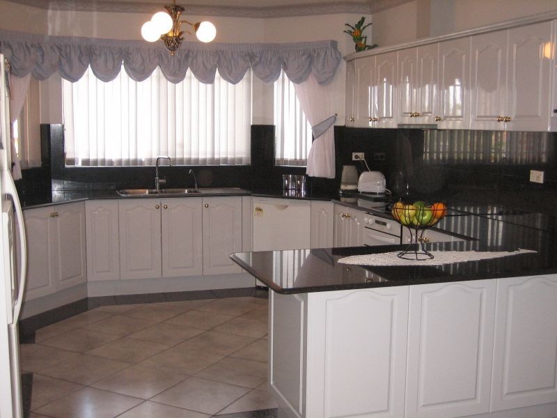 Fairfield West NSW 2165