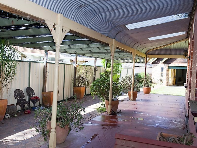 9 Hawkesbury Street, Fairfield West NSW 2165