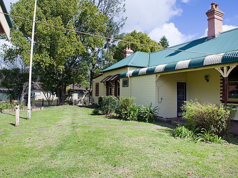 9 Hawkesbury Street, Fairfield West NSW 2165