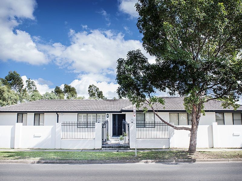 4 Westwood Street, Prairiewood NSW 2176
