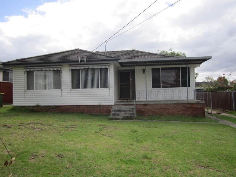 5 Jaffa Street, Fairfield West NSW 2165