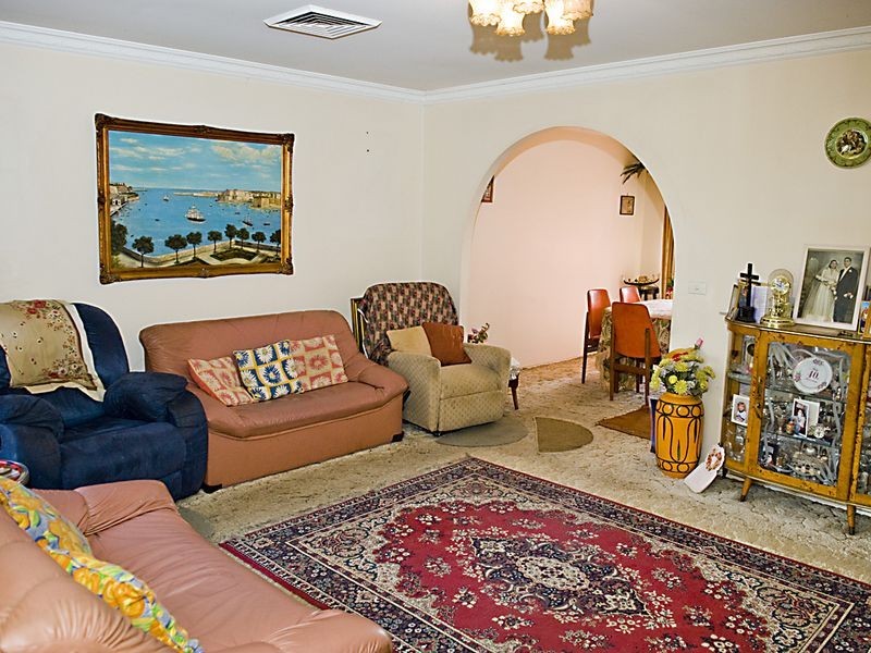 238 Hamilton Road, Fairfield Heights NSW 2165