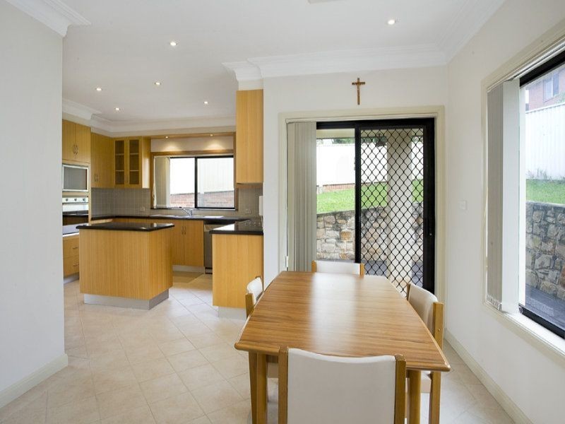 Edensor Park NSW 2176