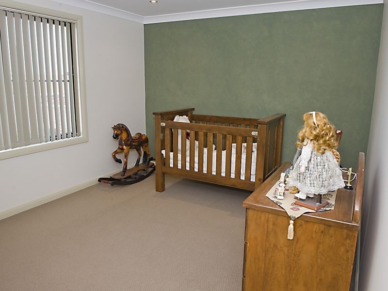 Edensor Park NSW 2176