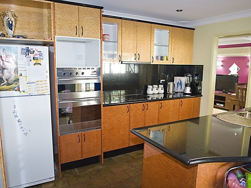 11 Anglevale Road, Edensor Park NSW 2176