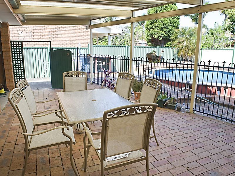 11 Anglevale Road, Edensor Park NSW 2176