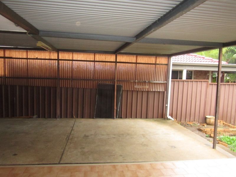 4 Wallaby Close, Bossley Park NSW 2176