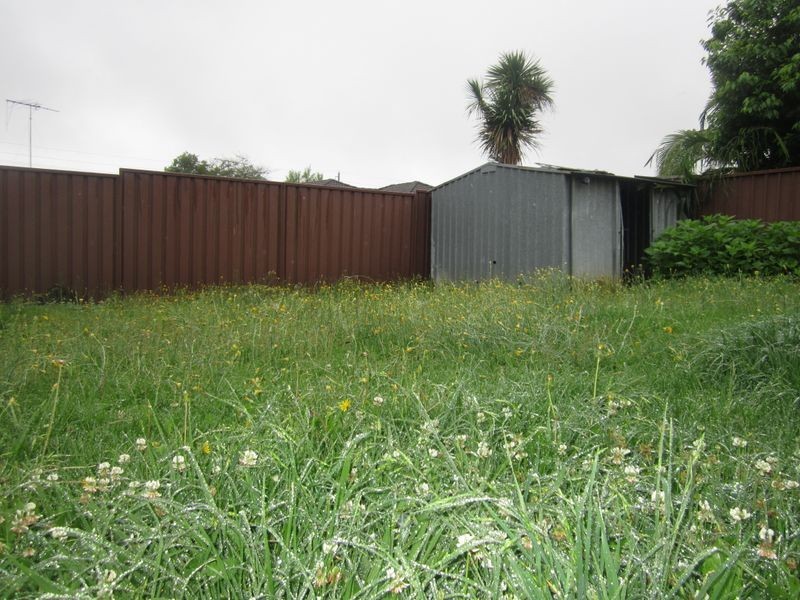 4 Wallaby Close, Bossley Park NSW 2176