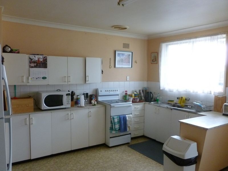 33 Brentwood Street, Fairfield West NSW 2165