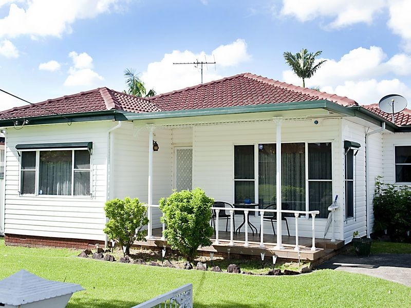 16 Corryong Street, Fairfield West NSW 2165