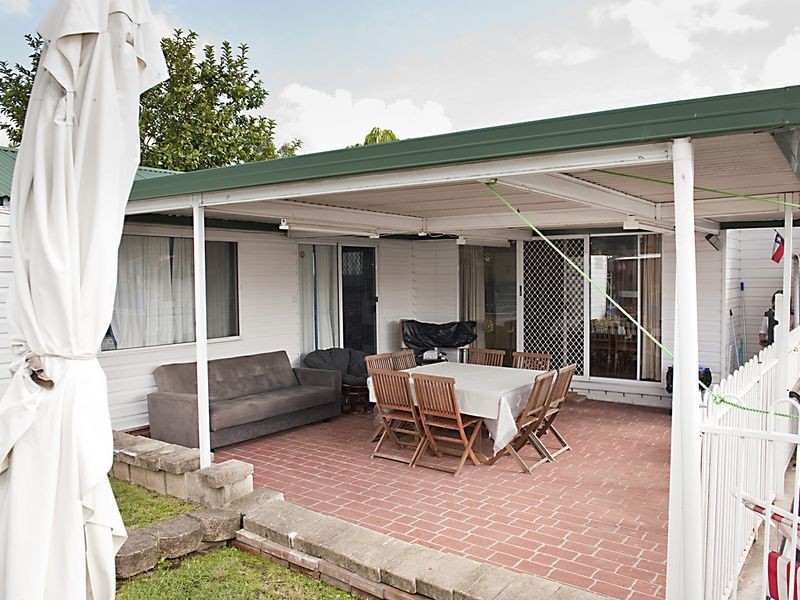 16 Corryong Street, Fairfield West NSW 2165