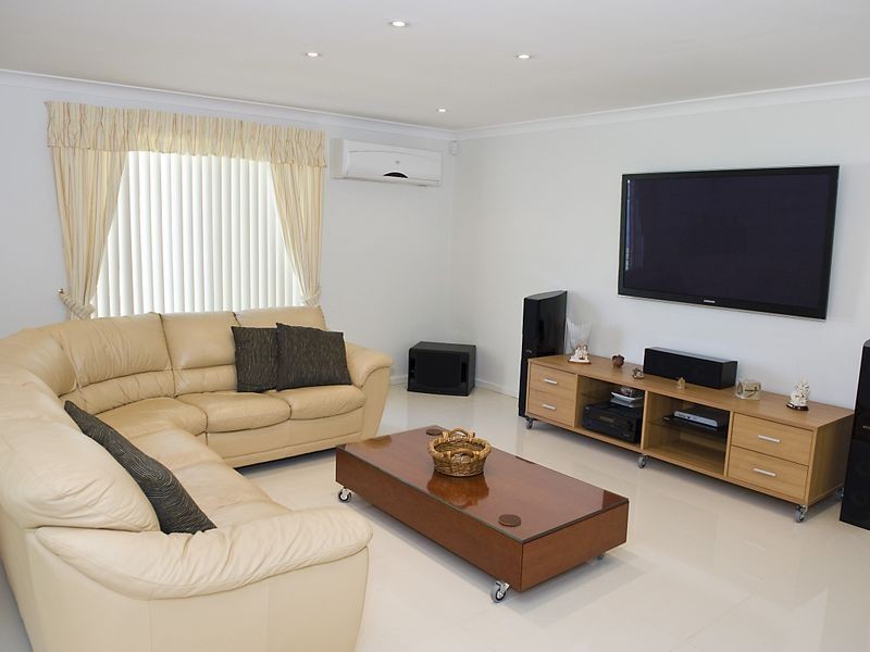 72 Fitzgerald Avenue, Edensor Park NSW 2176