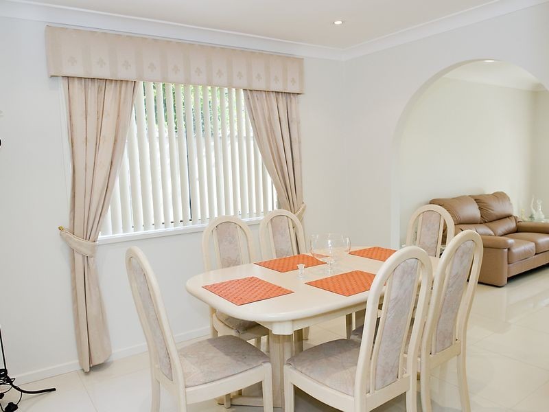 72 Fitzgerald Avenue, Edensor Park NSW 2176