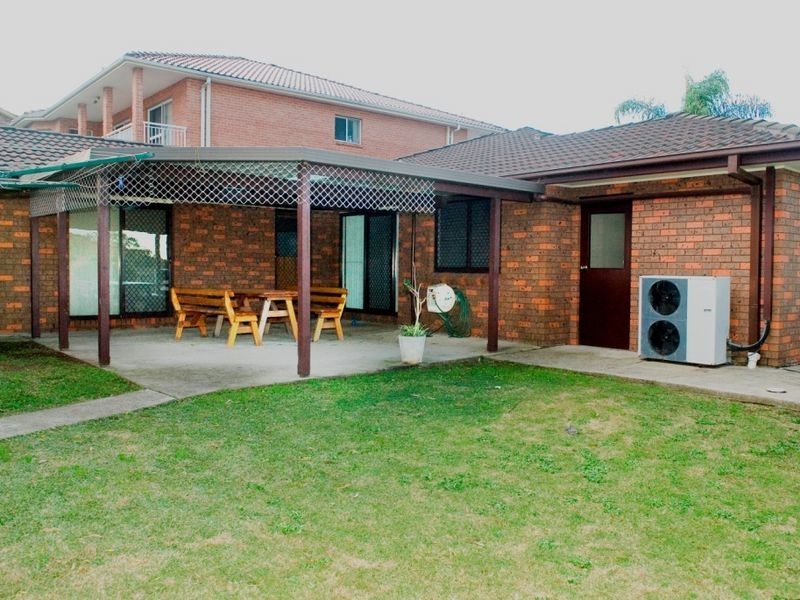 31 Runcorn Street, St Johns Park NSW 2176