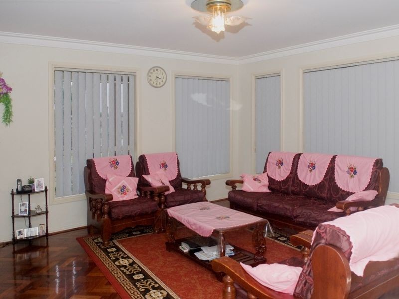 64 Mitchell Street, Carramar NSW 2163