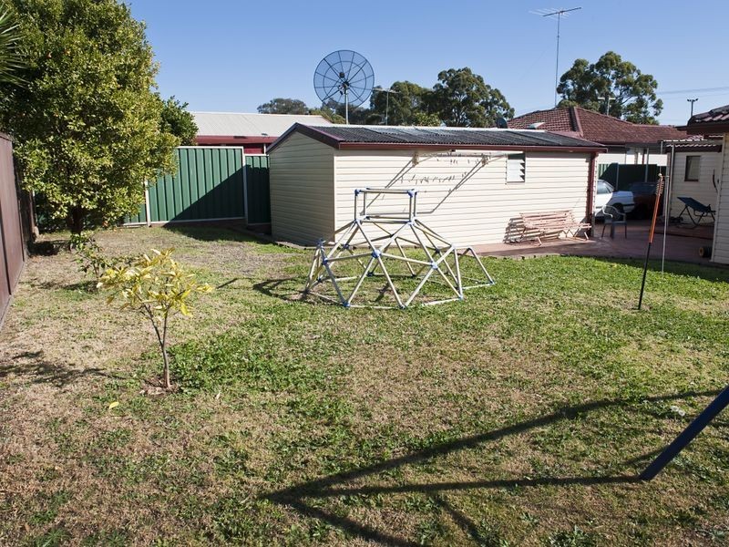 10 Rosford Street, Smithfield NSW 2164