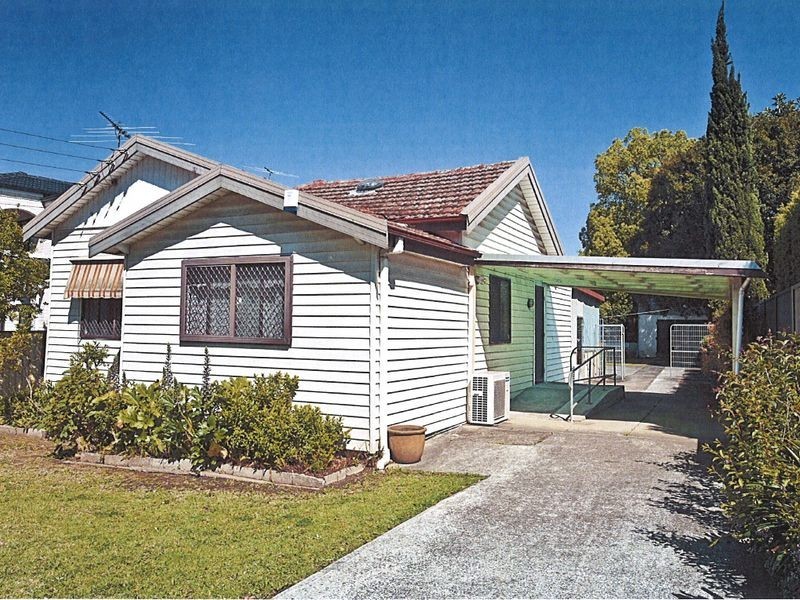 61 Sackville Street, Fairfield NSW 2165