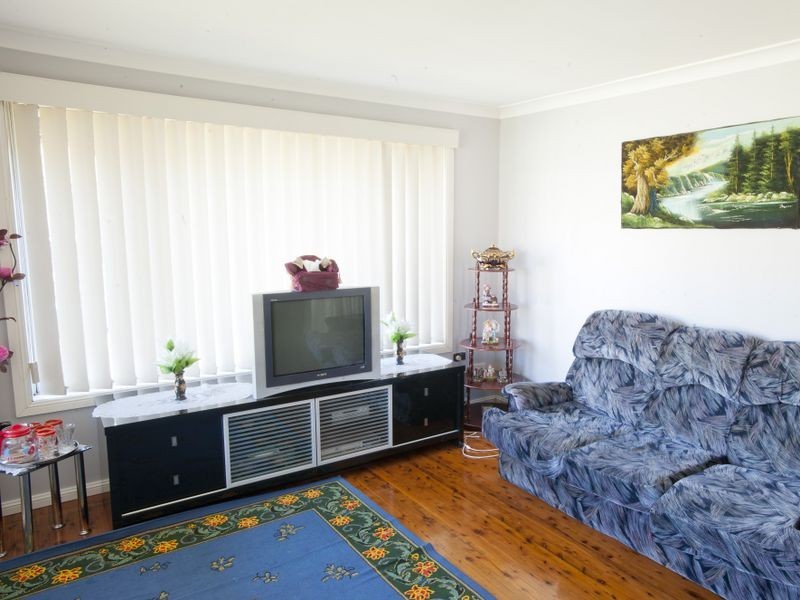 49 Hawkesbury Street, Fairfield West NSW 2165