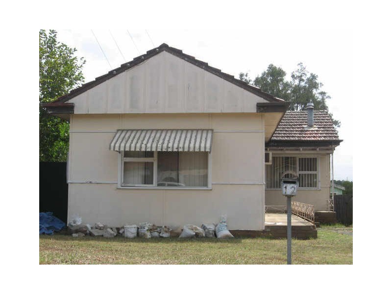 12 Lang Street, Smithfield NSW 2164