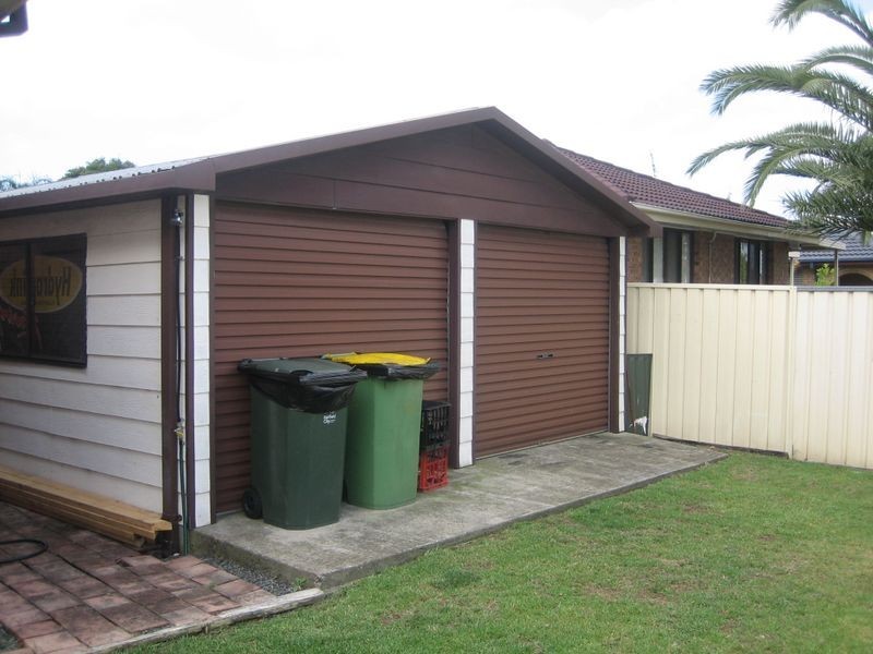 6 Dakota Drive, Bossley Park NSW 2176