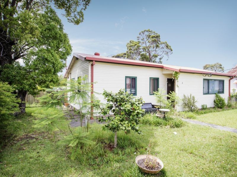 2 Sackville Street, Fairfield NSW 2165