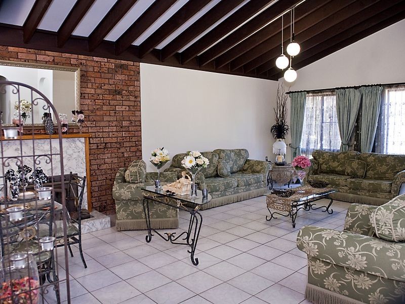 9 Seppelt Place, Edensor Park NSW 2176