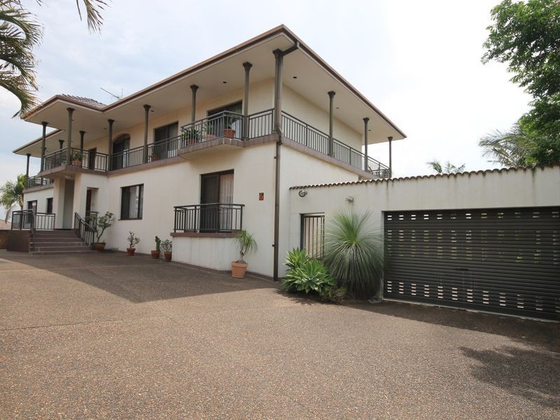 6 Gawler Place, Bossley Park NSW 2176