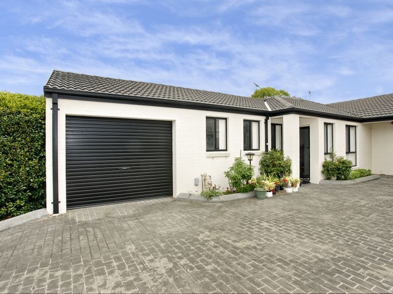 2/30-32 Barton Street, Smithfield NSW 2164