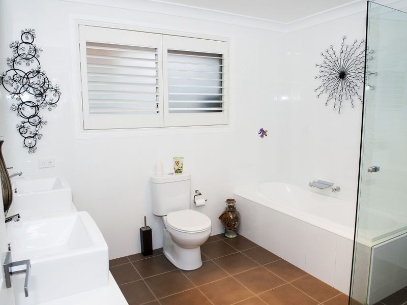 14 Darling Street, Abbotsbury NSW 2176