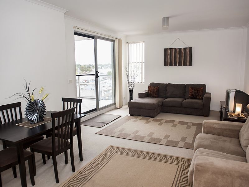 706/13 Spencer Street, Fairfield NSW 2165