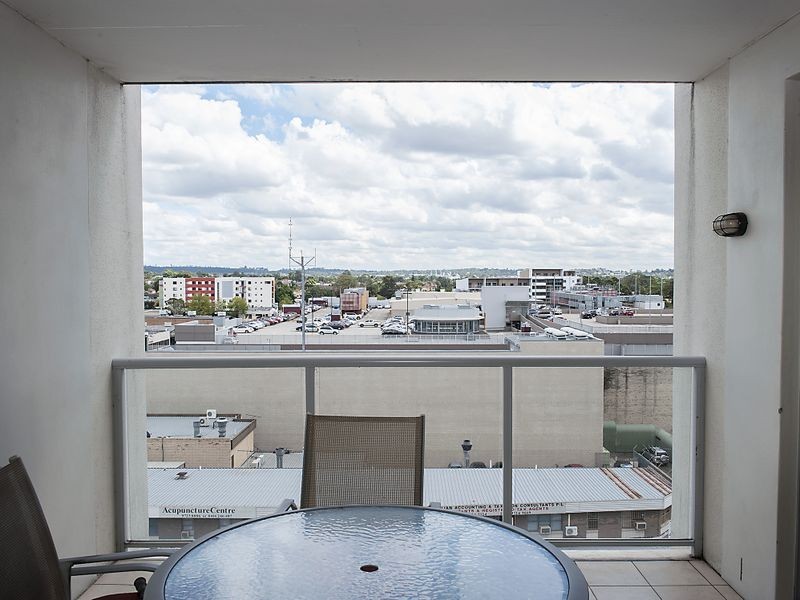 706/13 Spencer Street, Fairfield NSW 2165