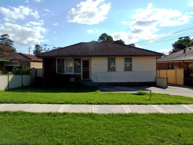 25 Quiros Avenue, Fairfield West NSW 2165