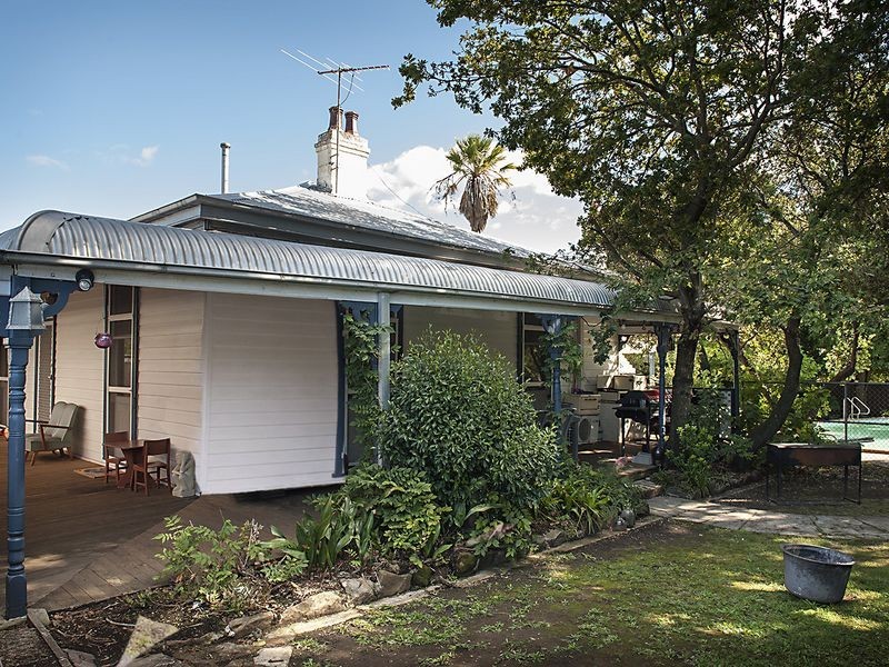 1 Matthews Street, Carramar NSW 2163