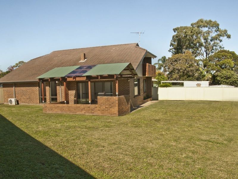 10 Canary Close, St Clair NSW 2759