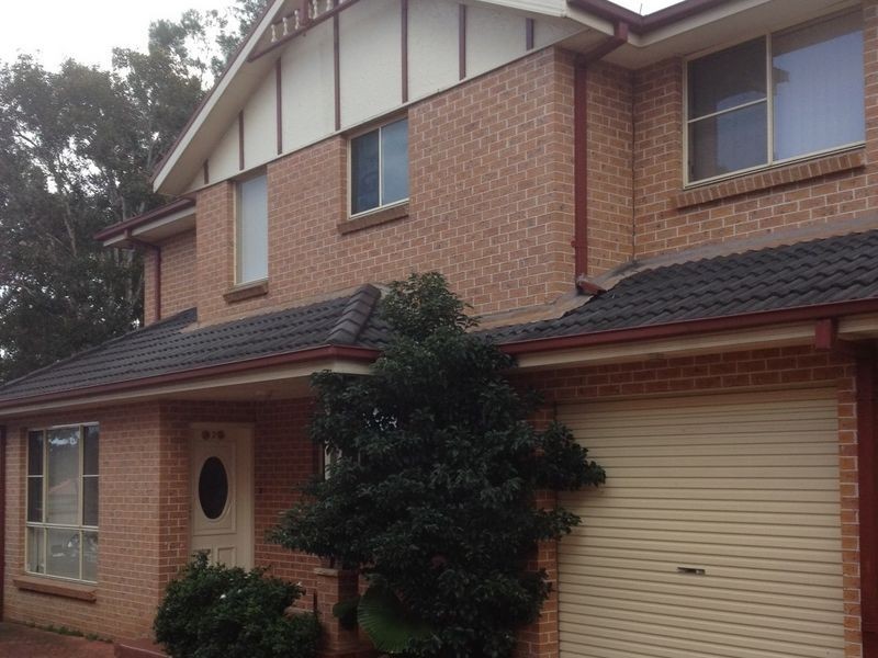 2/16a Oxford Street, Smithfield NSW 2164