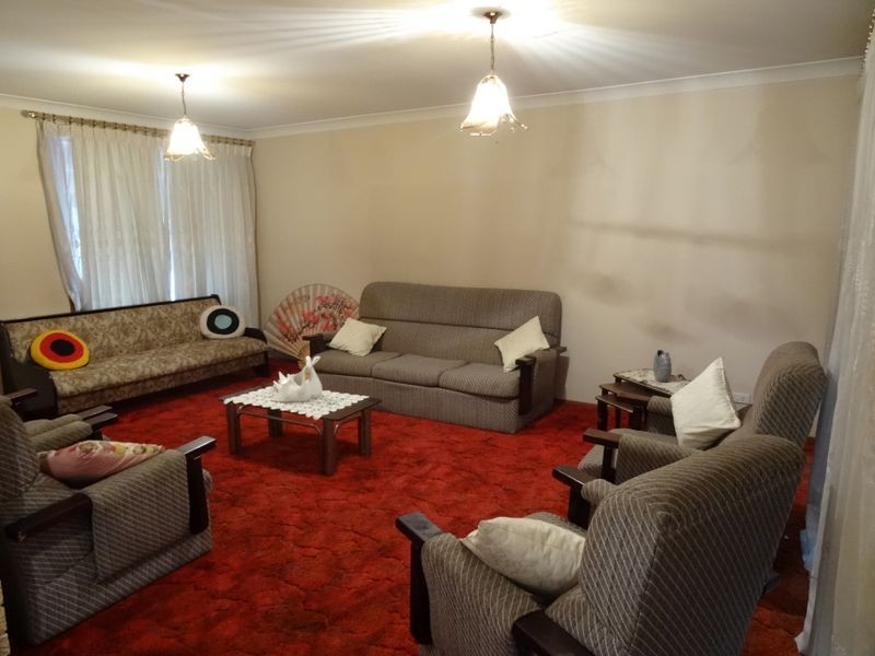 2 Kedron Place, St Johns Park NSW 2176