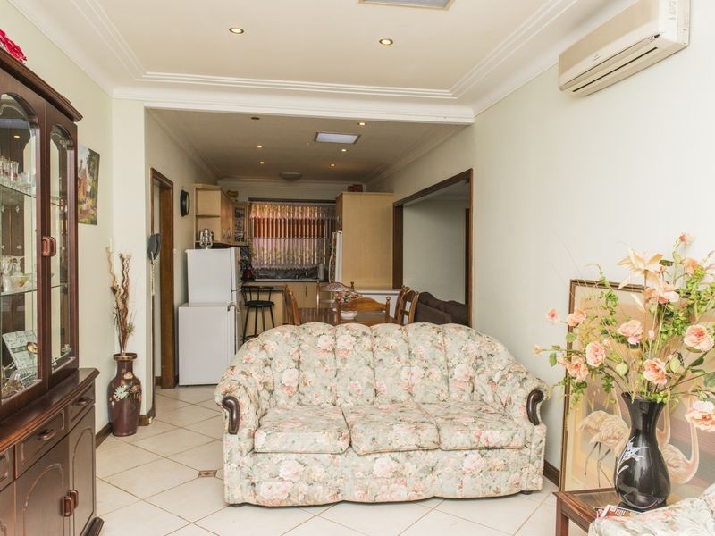 2 Cedar Road, Prestons NSW 2170