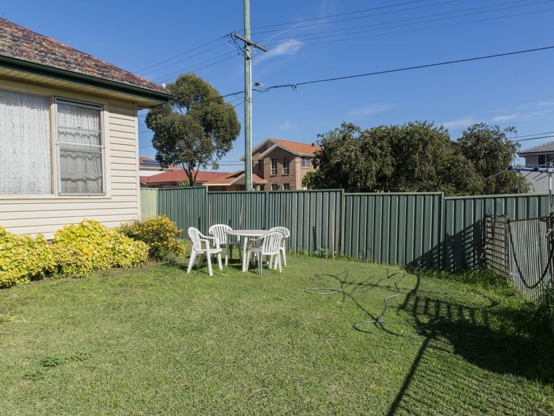 2 Cedar Road, Prestons NSW 2170