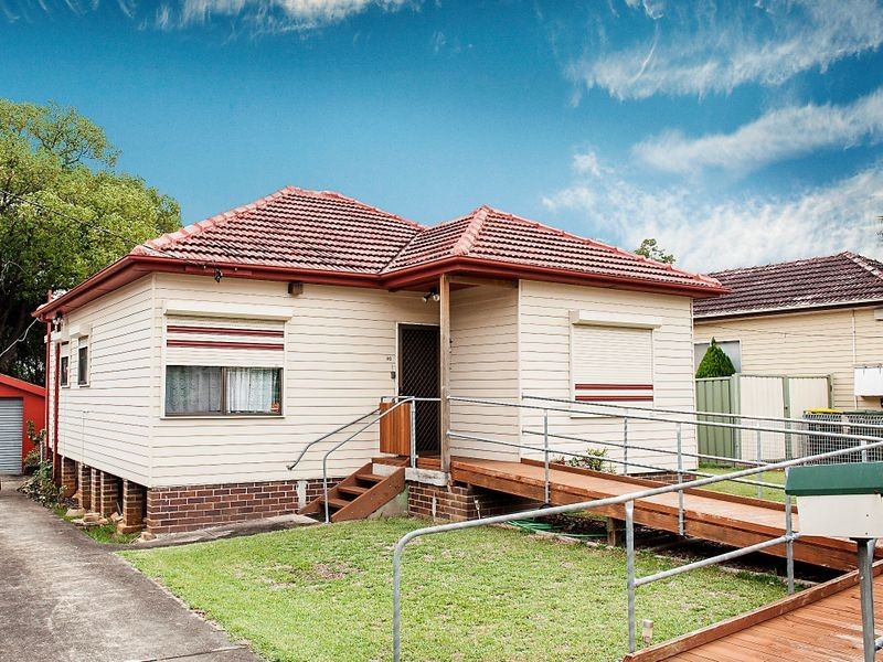 40 Green Avenue, Smithfield NSW 2164