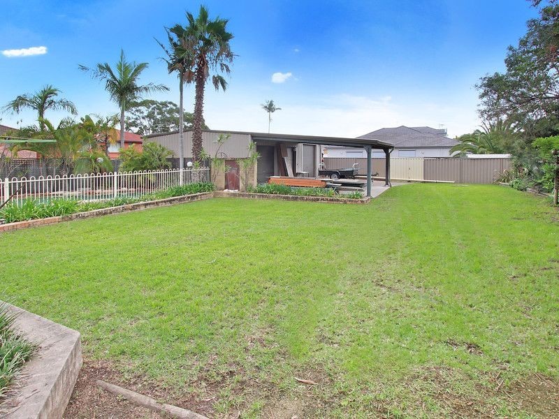 92 King Road, Fairfield West NSW 2165