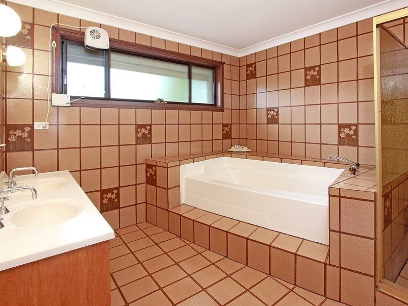 92 King Road, Fairfield West NSW 2165