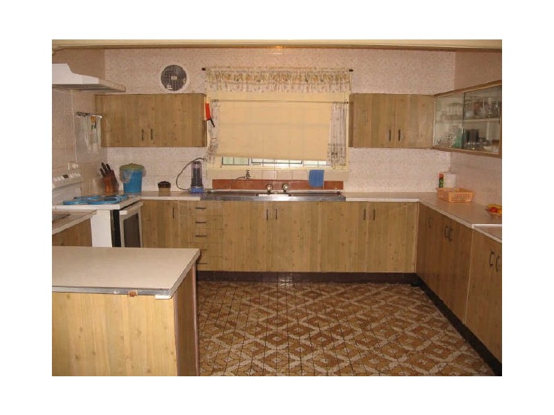 Fairfield West NSW 2165