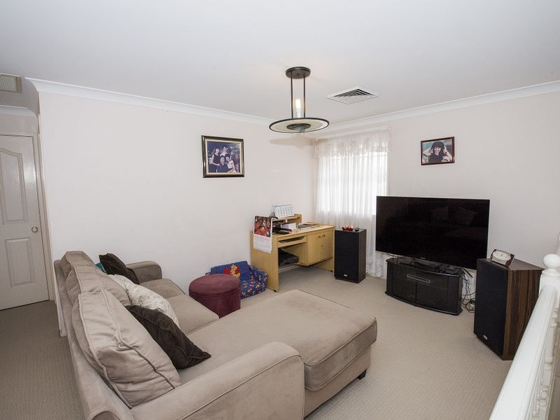 14 Scotchey Street, Prairiewood NSW 2176